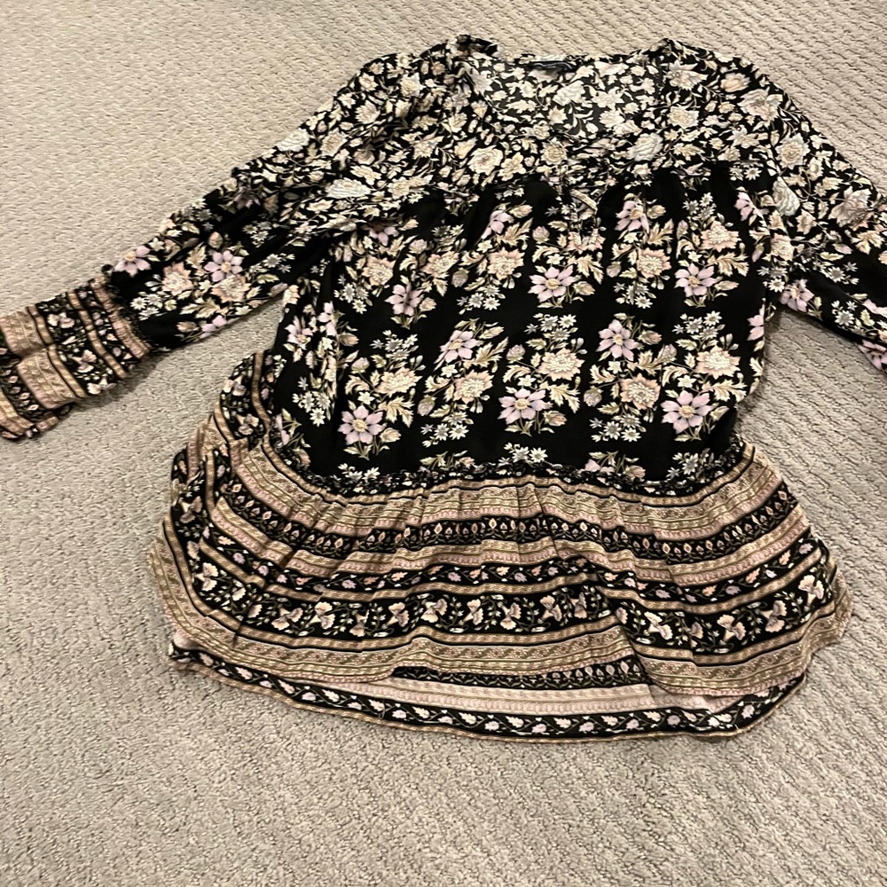 Long sleeve peplum floral shirt